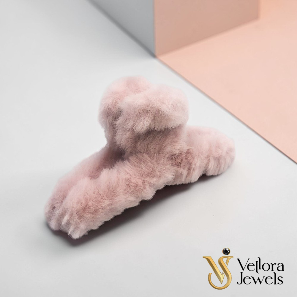 1 Pc Fluffy Hair Clutcher for Girls & Women